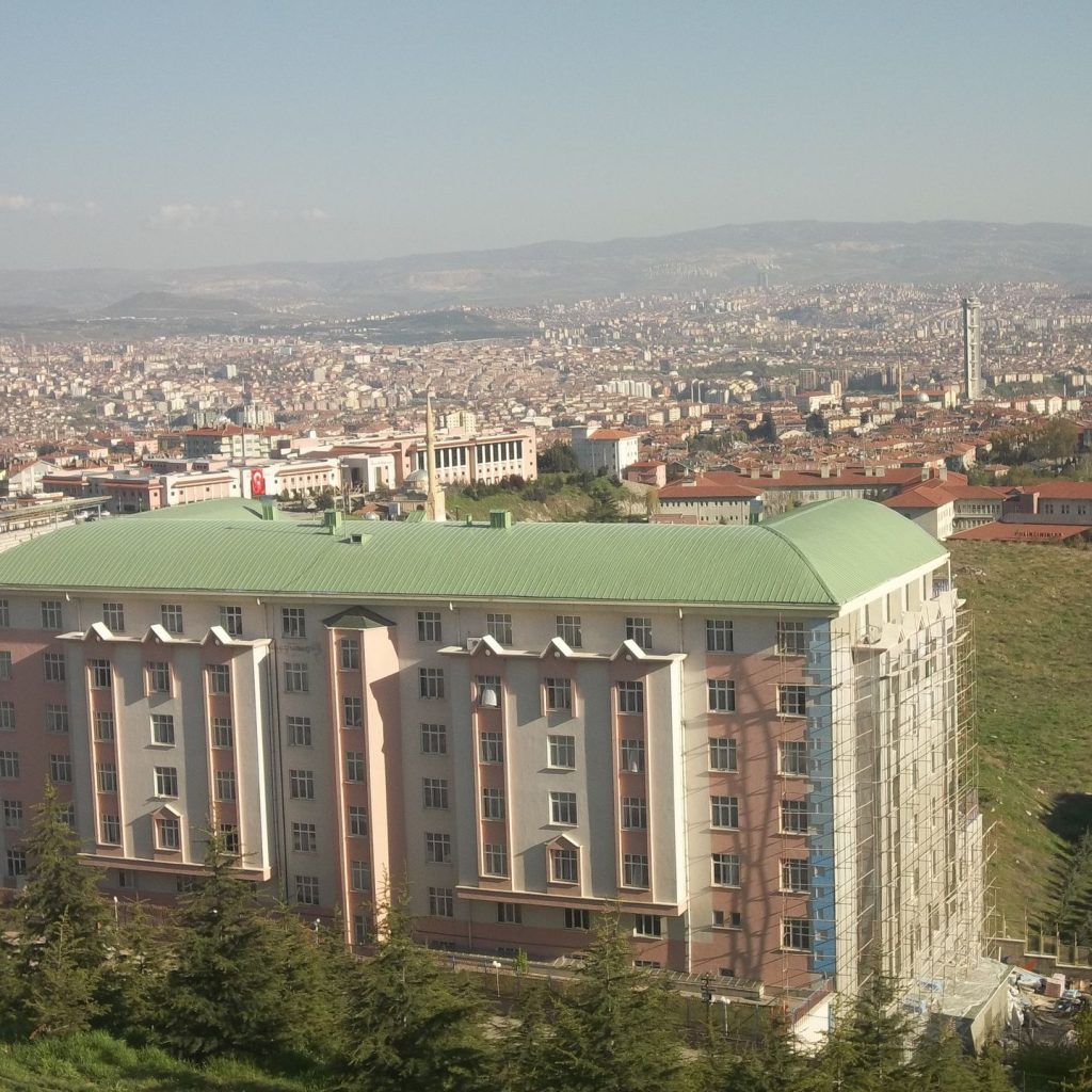 Ankara okul çatı tamiri ve güvenli kenet sistem uygulaması