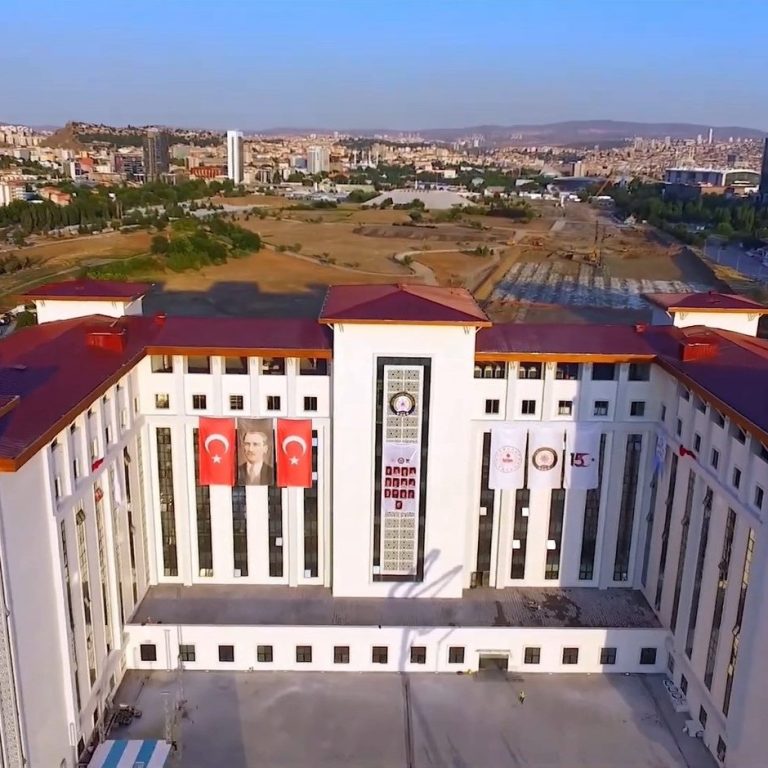 Kamu Binası Çatı Yapımı: Emniyet Genel Müdürlüğü Referansımız